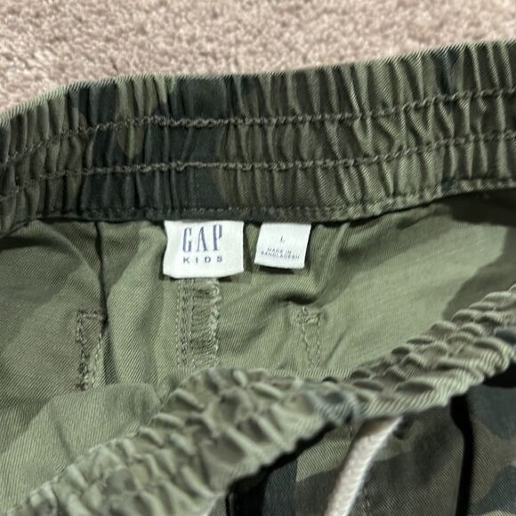 Gap Kids size 10 shorts NWT Camo! - Picture 3 of 7